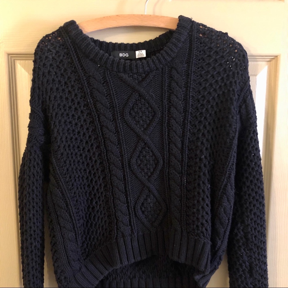 Black chunky cable knit slouchy sweaty